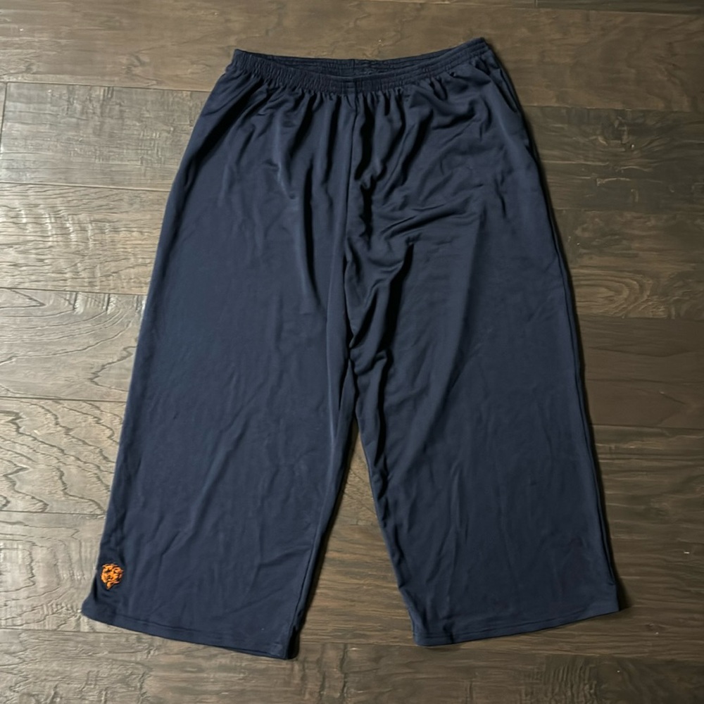 Vintage Tomboy Brand Chicago Bears Women’s Capris Size Small Never Worn